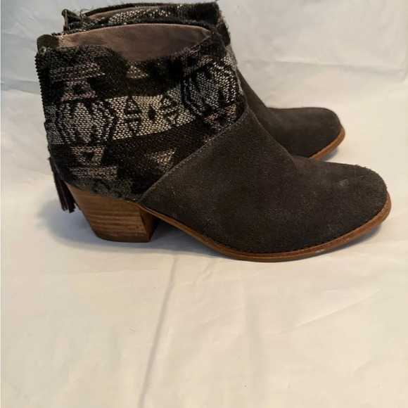 Toms Womens Sz 6.5 Leila Suede Ankle Booties Aztec Southwestern Grey - Picture 3 of 10